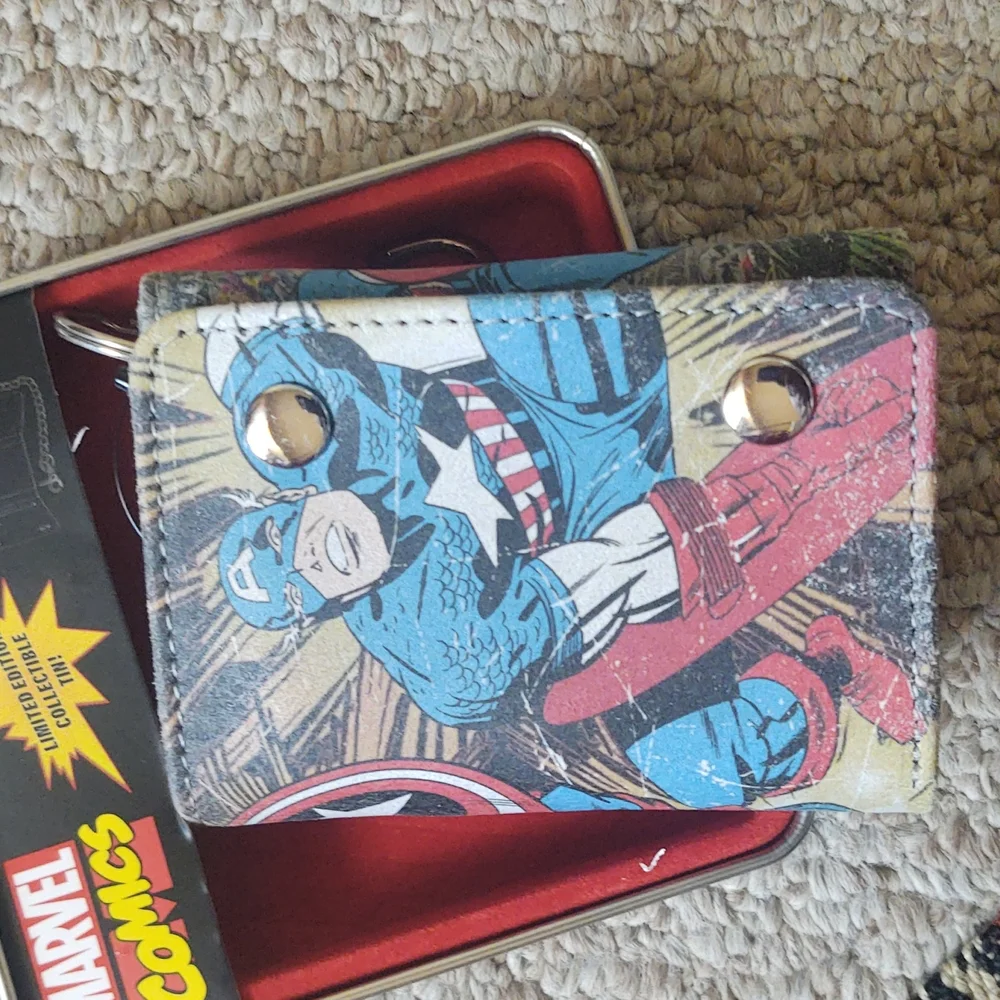 Marvel Captain America Chain Leather Wallet